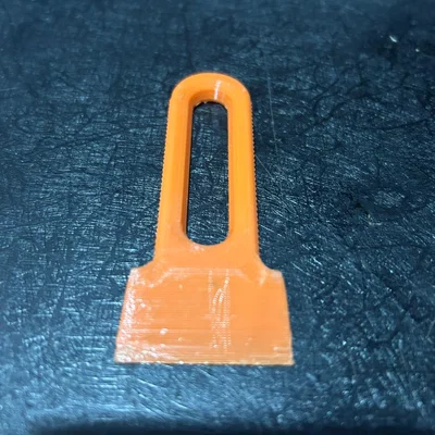 ErgoGrip Bed Scraper – Lưỡi Nạy Bàn In Góc Nghiêng + Tay Cầm Vân Nhám (Không Trầy Bàn)