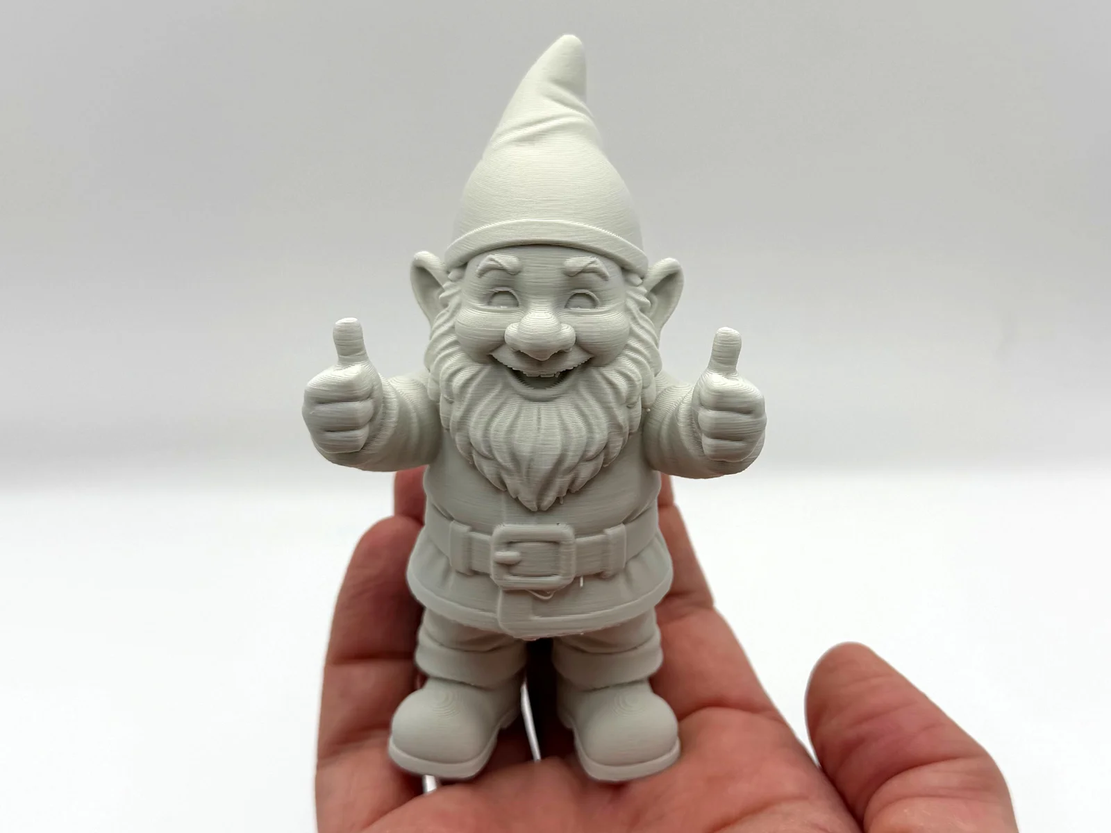 Chú lùn Giơ Ngón Cái (Thumbs Up Gnome) đầy năng lượng 1