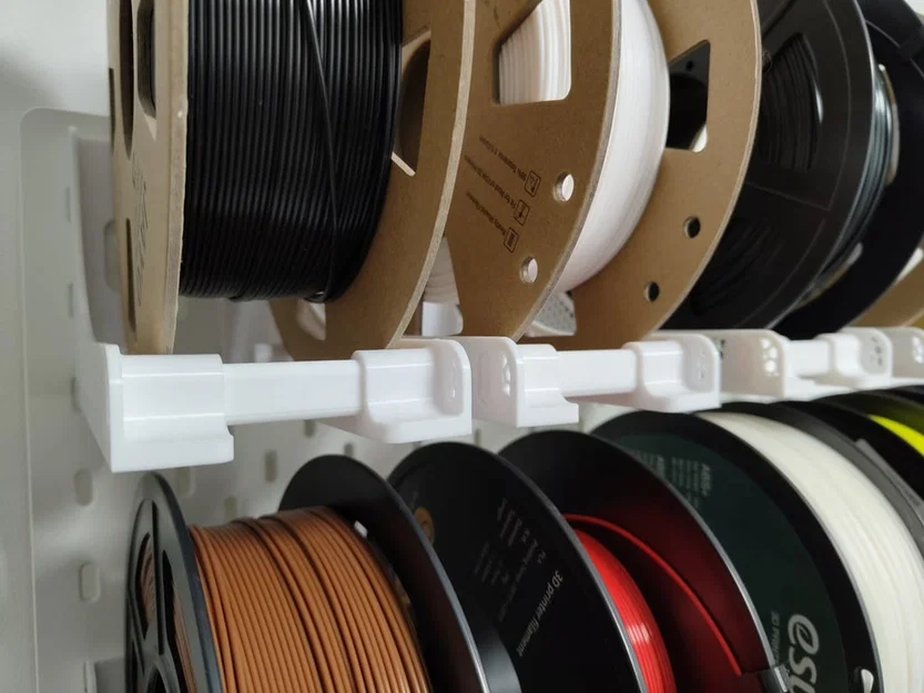 Thanh chống giữ ổn định cho giá treo cuộn chỉ Skadis - Image 1