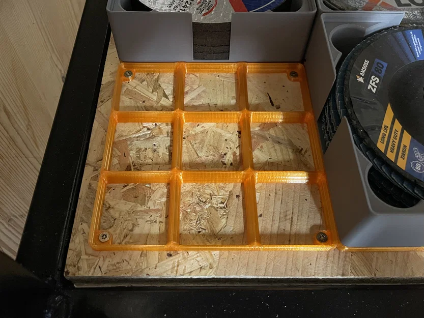 Tấm đế Gridfinity 3x3 có lỗ bắt vít cố định bàn làm việc - Image 1