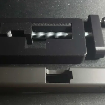 Dụng cụ tháo lắp thước ngắm Glock (Glock Rear Sight Drift Tool)