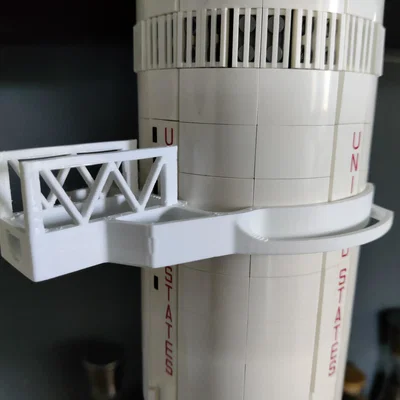 Giá treo tường cho Lego Saturn V