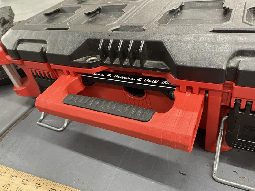 Nhãn tên tay cầm tùy chỉnh cho thùng Milwaukee PACKOUT 48-22-8424 - Image 3