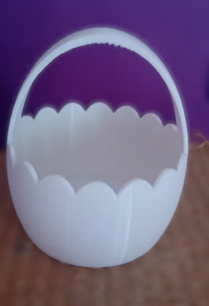 Giỏ đựng đồ tối giản với viền gợn sóng - Image 1