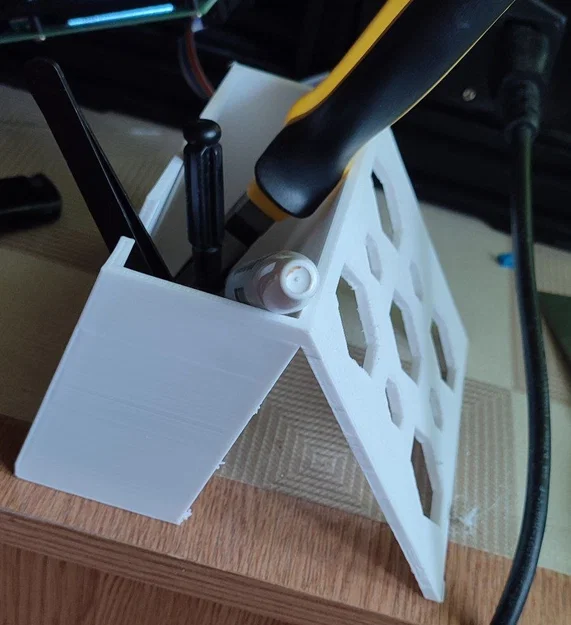 Kệ để dụng cụ đa năng trên bàn làm việc - Thiết kế in 3D tối ưu - Image 1