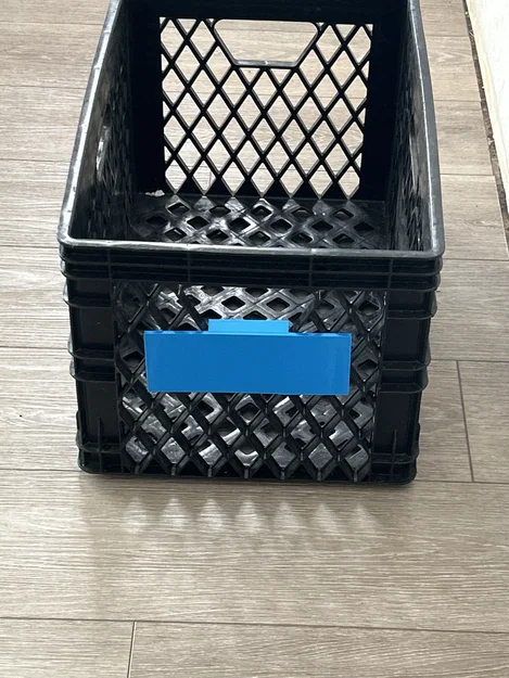 Bảng tên kẹp thùng nhựa tiện lợi (Milk Crate Label) cho xưởng và gara - Image 1