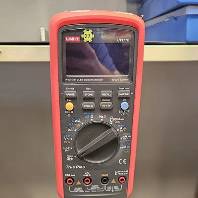 Giá treo tường cho đồng hồ vạn năng UNI-T