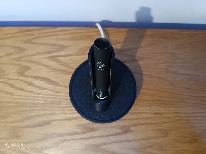 Đế giữ thuốc lá điện tử tích hợp cổng USB-C - Image 2