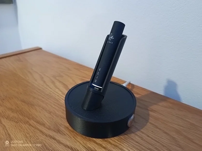 Đế giữ thuốc lá điện tử tích hợp cổng USB-C - Image 3