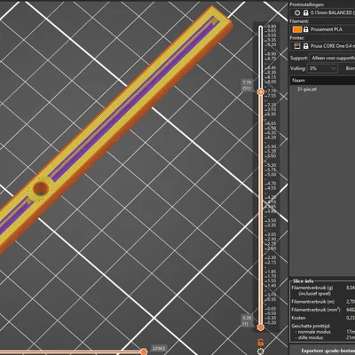 Con quay đồ chơi chạy bằng dây