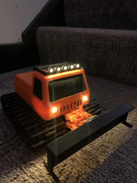 Thân vỏ xe ủi tuyết RC (RC Snowcat Body) có khe lắp đèn LED - Image 1