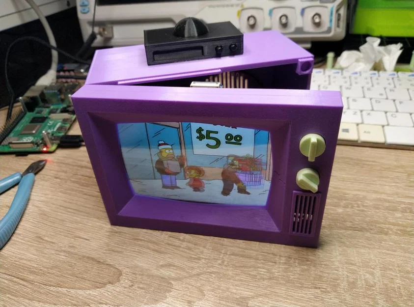 Tivi Simpsons để bàn 4 inch (Bản cải tiến) - Image 2