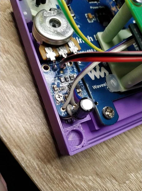 Tivi Simpsons để bàn 4 inch (Bản cải tiến) - Image 10