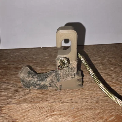 Móc treo cung đơn chi nhánh dùng cho đi săn saddle