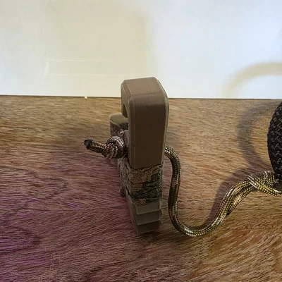 Móc treo cung đơn chi nhánh dùng cho đi săn saddle