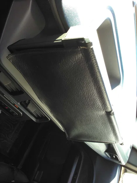 Giá đỡ rèm che màn hình giải trí cho Ford Maverick 2025+ - Image 1