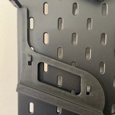 Giá treo GPU lên bảng Skadis