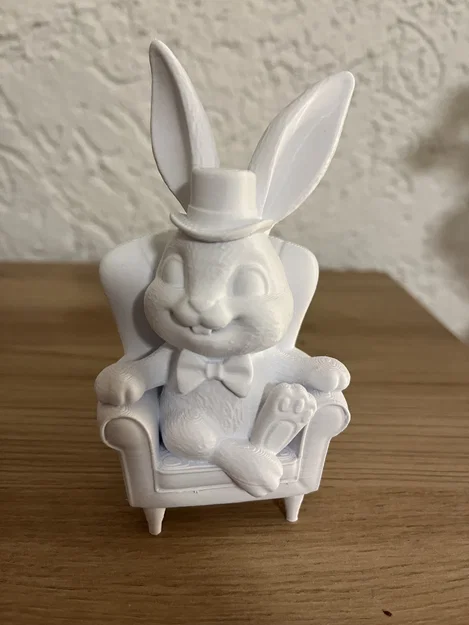 Mô hình chú thỏ quý ông ngồi ghế bành - Image 1