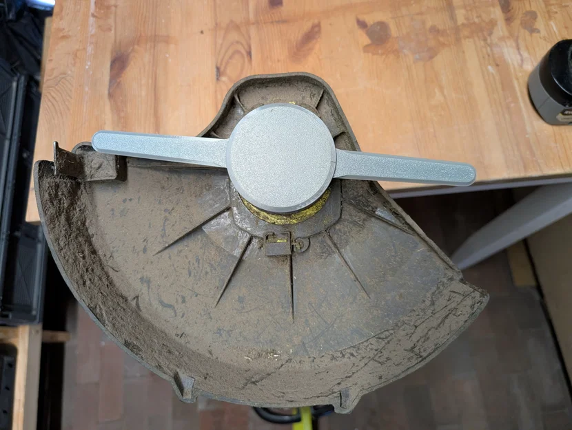 Lưỡi Cắt Thay Thế Cho Máy Cắt Cỏ Ryobi - Image 1