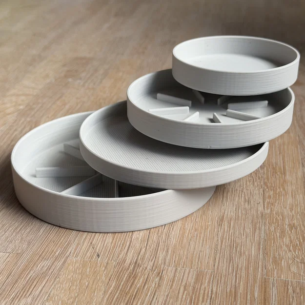 Bộ sưu tập khay lót chậu cây tối giản Ultimate Plant Saucer Kit - Image 1