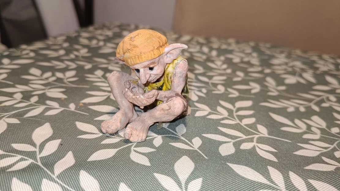 Mô hình chú Goblin đang giấu bí mật trong tay - Image 3