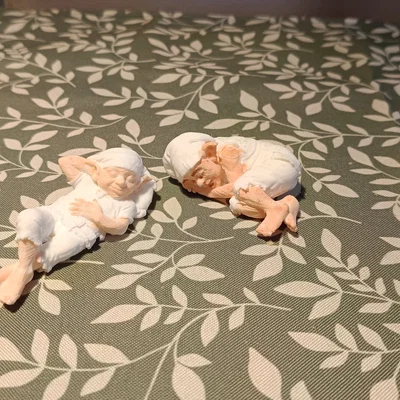 Bộ đôi yêu tinh đang say ngủ