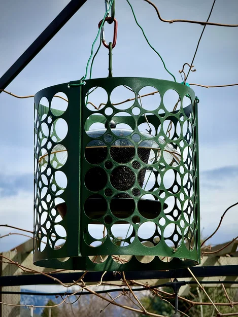Khung bảo vệ ngăn chim lớn (Bully Birdy Barrier) - Image 1