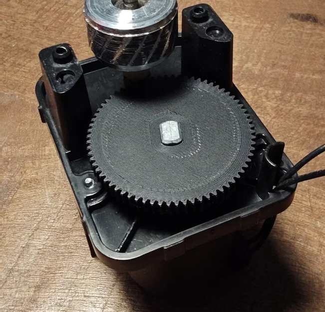 Bánh răng giảm tốc thay thế cho máy gọt bút chì Boston model 19 - Image 1