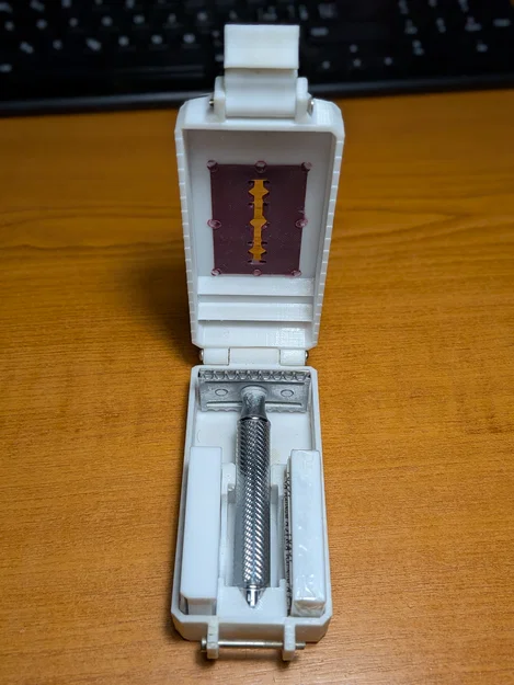 Hộp đựng dao cạo râu Muhle R41 - Thiết kế 3D tiện lợi - Image 1