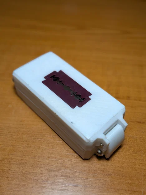 Hộp đựng dao cạo râu Muhle R41 - Thiết kế 3D tiện lợi - Image 3