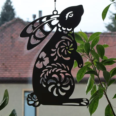 Tranh treo tường, trang trí cửa sổ hình chú thỏ Phục Sinh và hoa