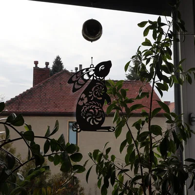 Tranh treo tường, trang trí cửa sổ hình chú thỏ Phục Sinh và hoa