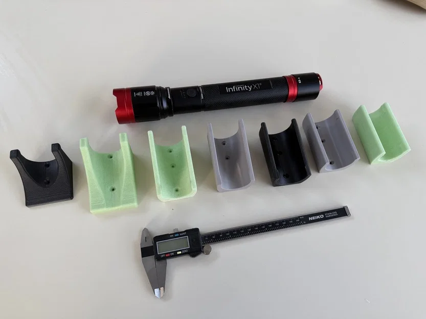 Giá treo đèn pin Costco Infinity X1 - Image 2