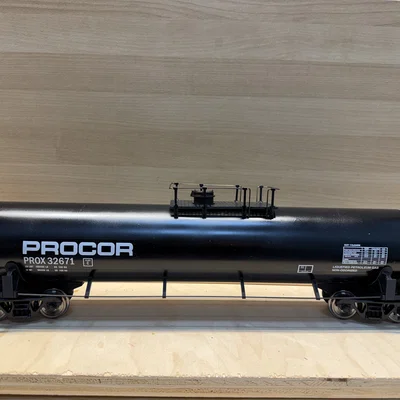 Toa xe bồn LPG - Chi tiết sàn dài hơn