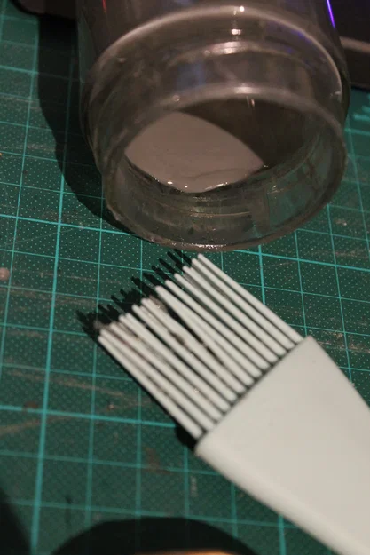 Máng nước cho ong loại gắn chân cắm - Image 5