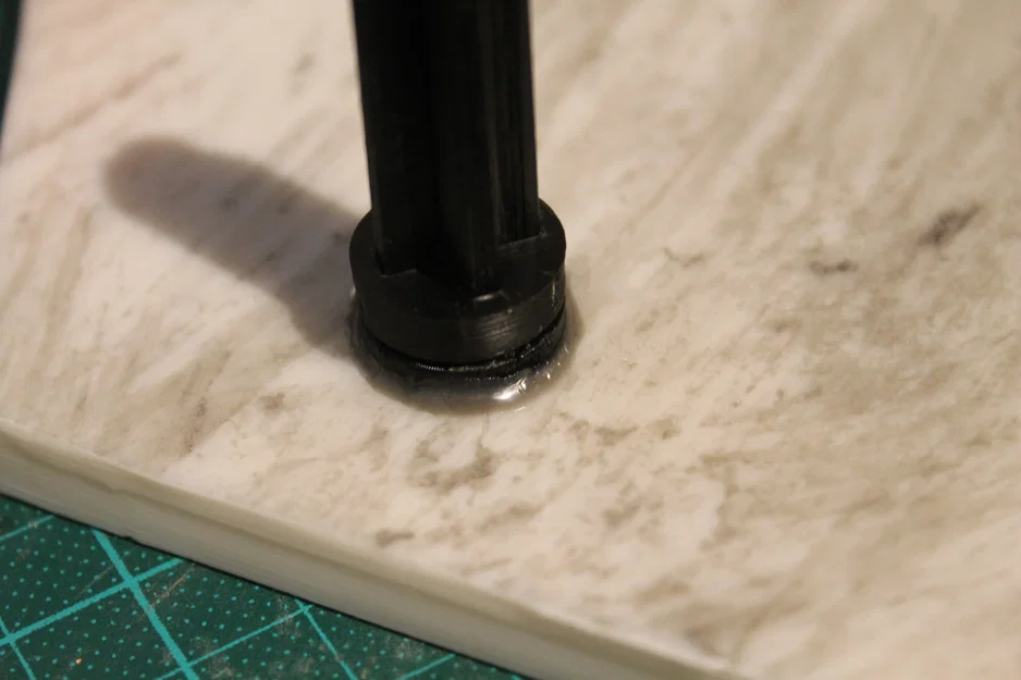 Máng nước cho ong loại gắn chân cắm - Image 6