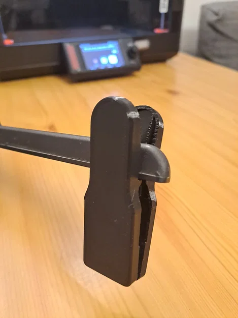 Kẹp nhựa thay thế cho móc treo quần áo - Giải pháp 3D tiết kiệm - Image 1