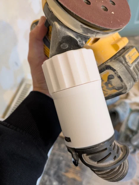 Đầu chuyển đổi máy chà nhám DeWalt sang máy hút bụi Shark - Image 2