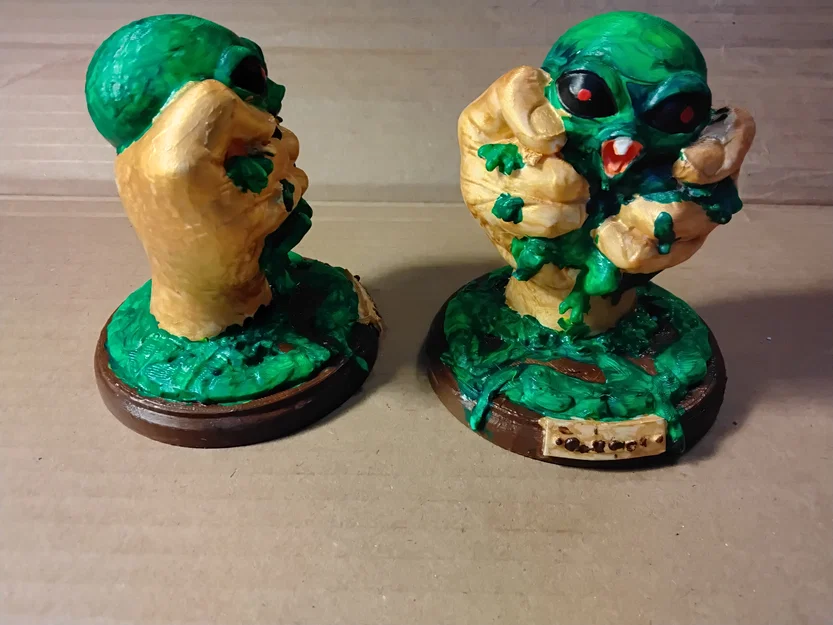 Mô hình 3D Squeeze an Alien cực chất trang trí bàn làm việc - Image 1