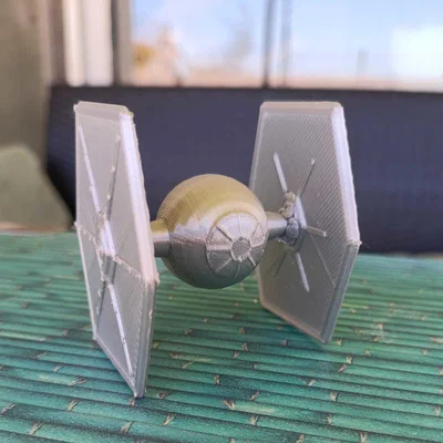 Mô hình 3D phi thuyền TiE Fighter Star Wars