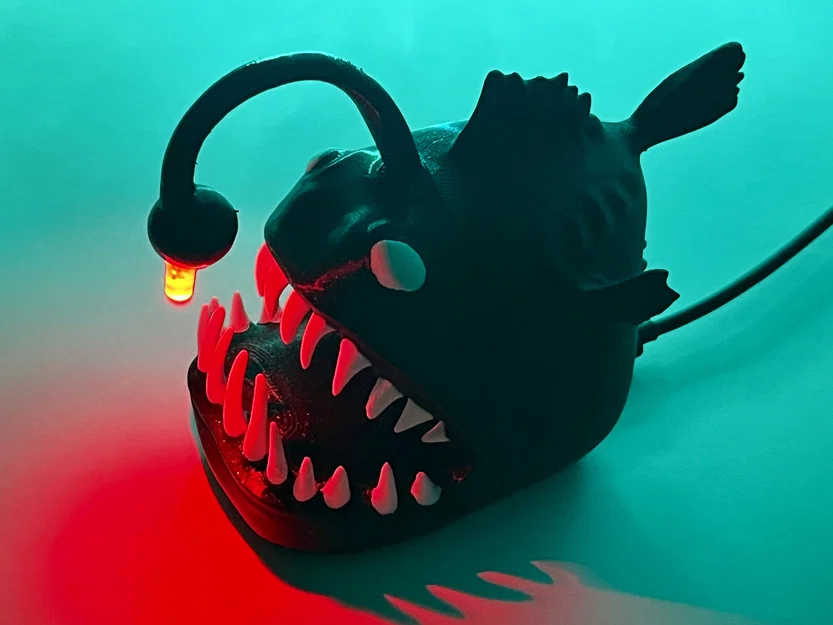 Mô hình/Đèn cá vảy chân (Angler fish) - Bộ sưu tập Aquatic Life/Halloween - Image 1