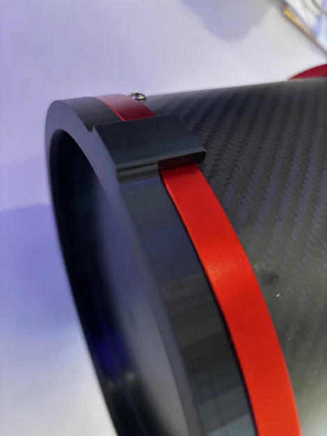 Vòng giữ nắp chắn bụi cho kính thiên văn Apertura CarbonStar 200 - Image 2