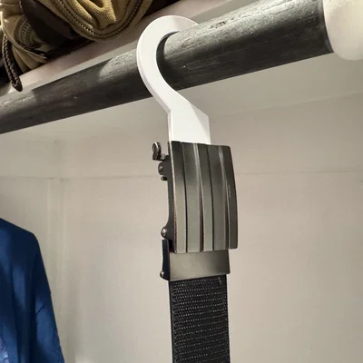 Giá treo dây nịt KORE Ratchet (KORE Ratchet Belt Hanger)