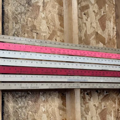 Giá treo và sắp xếp thước Yardstick