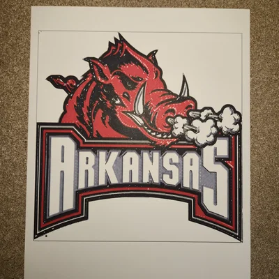 Vẽ logo Arkansas Razorback bằng máy in 3D và Sharpie
