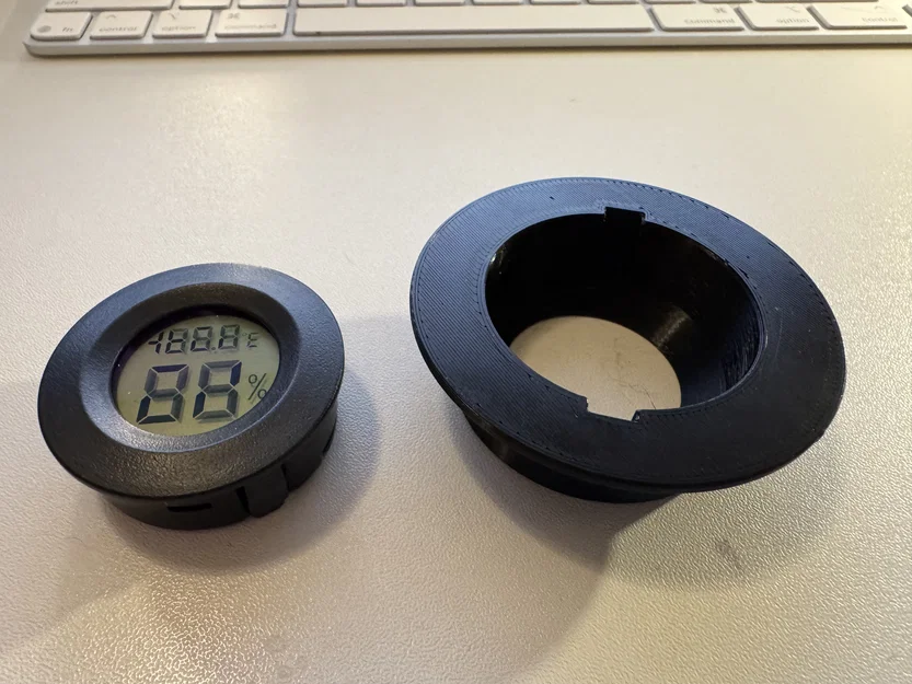 Giá đỡ đồng hồ đo độ ẩm cho cuộn nhựa (Hygrometer Spool Holder) - Image 3