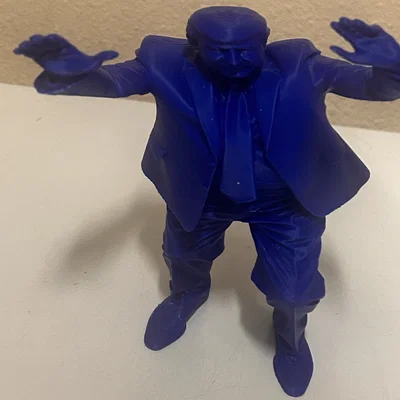 Mô hình 3D Trump Dance độc đáo cho góc làm việc