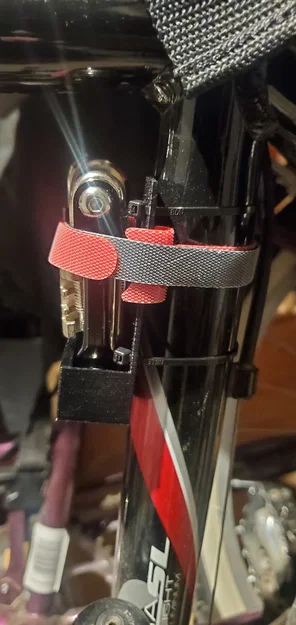 Giá đỡ dụng cụ đa năng (Multitool) gắn khung xe đạp in 3D - Image 2