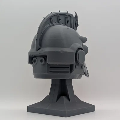 Mô hình mũ chiến binh Alpha Legion - Warhammer 40K Decor cực chất
