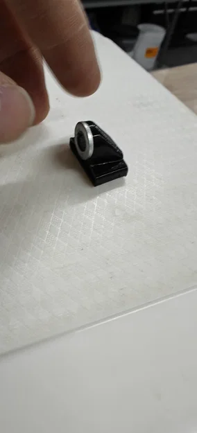 Ngàm gắn đèn Olight lên kính bảo hộ - Image 4